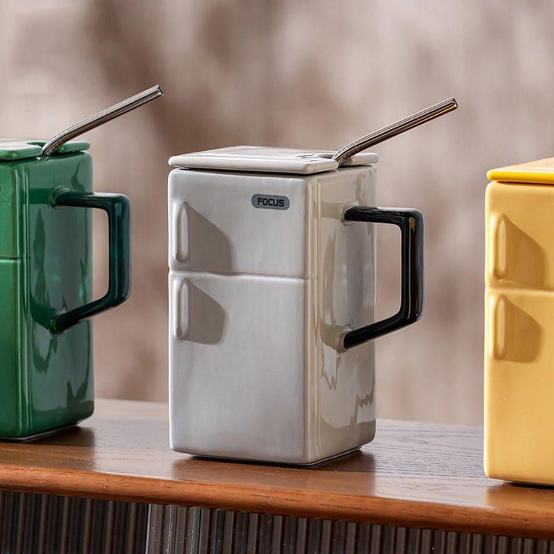 Fridge-shaped Mug with Lid & Straw